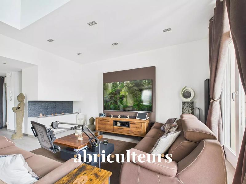 Appartement - 162 m² - 6 pièces