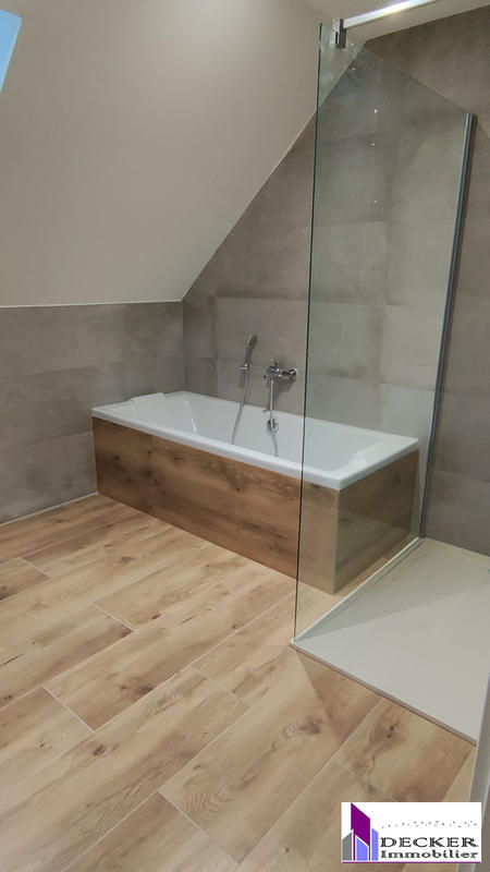 Maison - 100 m² - 4 pièces