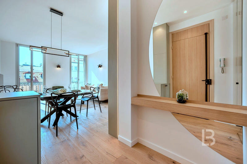 Appartement - 85 m² - 4 pièces