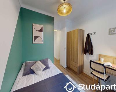 Chambre - 110 m² - 1 pièce