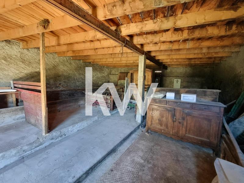 Maison - 236 m² - 7 pièces