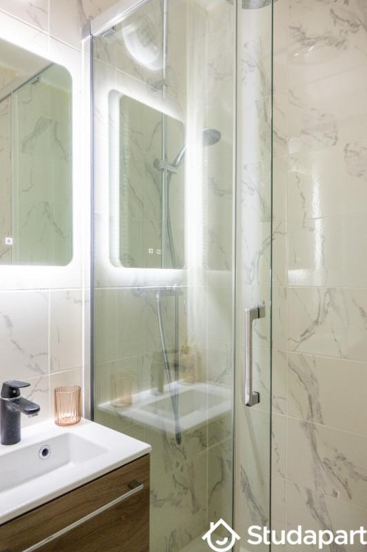 Chambre - 9 m² - 1 pièce