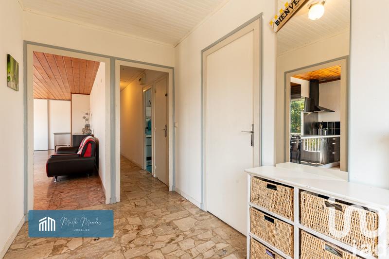 Maison - 205 m² - 7 pièces