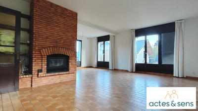 Maison - 207 m² - 10 pièces