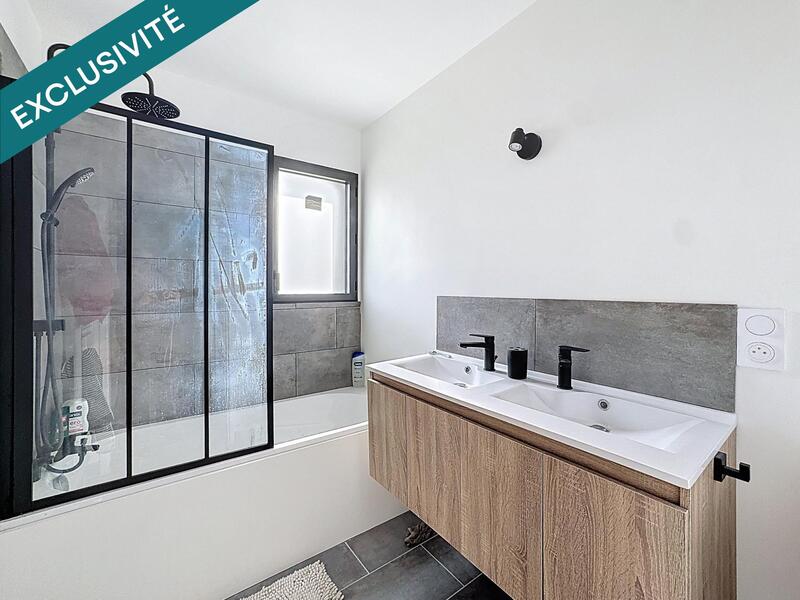 Maison - 94 m² - 4 pièces