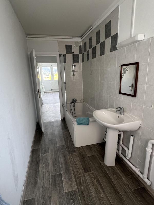 Appartement - 85 m² - 4 pièces