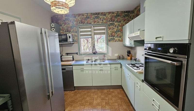 Maison - 140 m² - 5 pièces