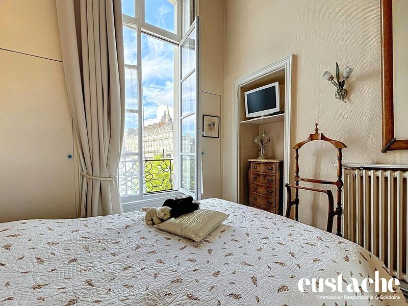 Appartement - 140 m² - 4 pièces