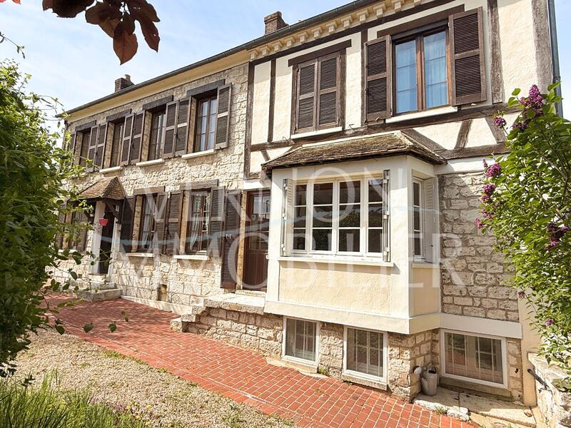 Maison ancienne - 150 m² - 7 pièces