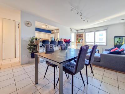 Appartement - 85 m² - 4 pièces