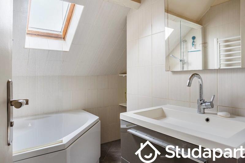 Chambre - 21 m² - 1 pièce