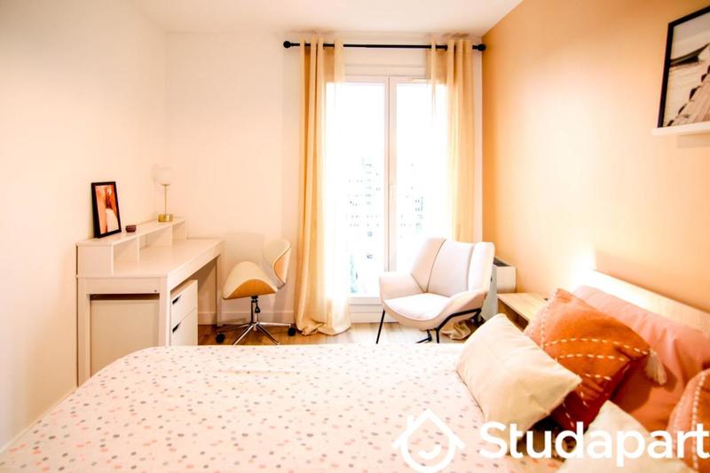 Chambre - 10 m² - 1 pièce