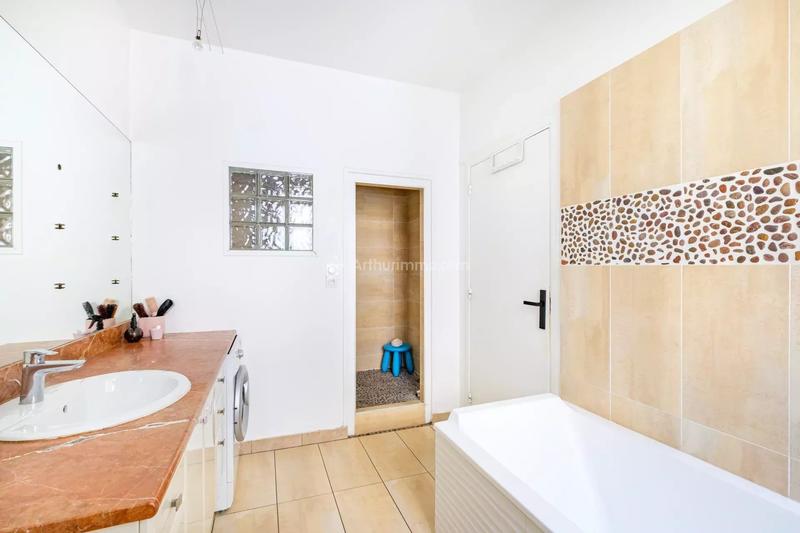 Appartement - 138 m² - 5 pièces