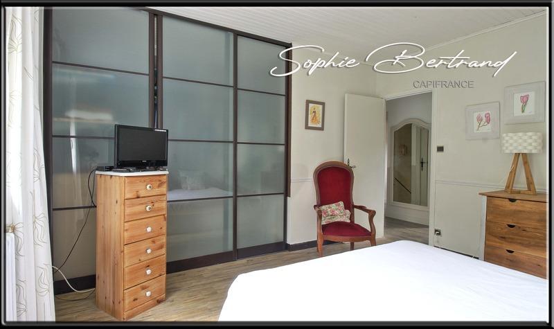 Maison - 236 m² - 9 pièces