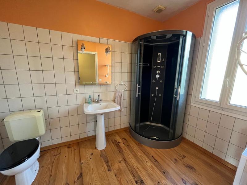 Remise - 111 m² - 4 pièces