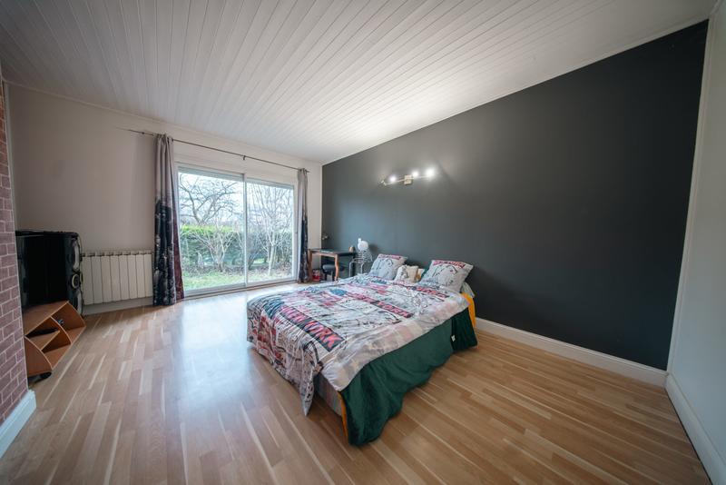 Maison - 358 m² - 10 pièces