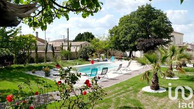 Maison - 430 m² - 15 pièces