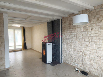 Maison traditionnelle - 94 m² - 6 pièces