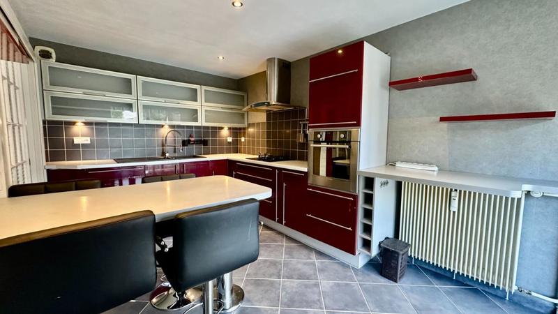 Appartement - 86 m² - 4 pièces