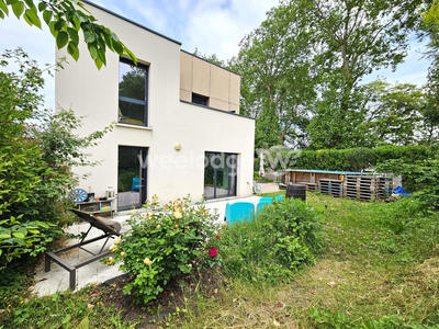 Maison - 97 m² - 5 pièces