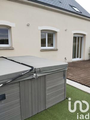 Maison - 178 m² - 8 pièces