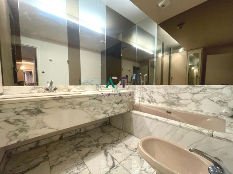 Appartement - 169 m² - 4 pièces