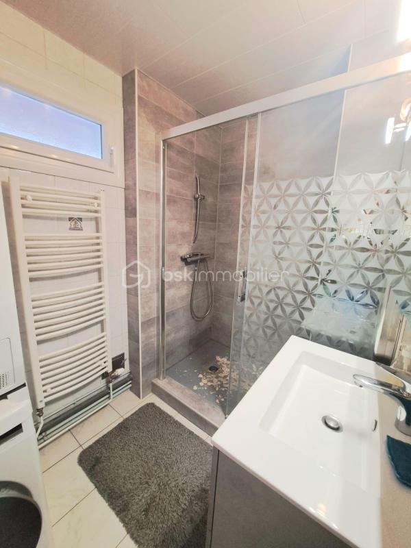 Appartement - 80 m² - 5 pièces