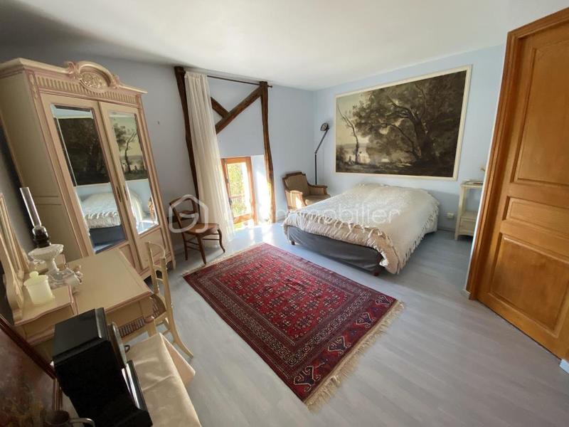 Corps de ferme - 200 m² - 7 pièces