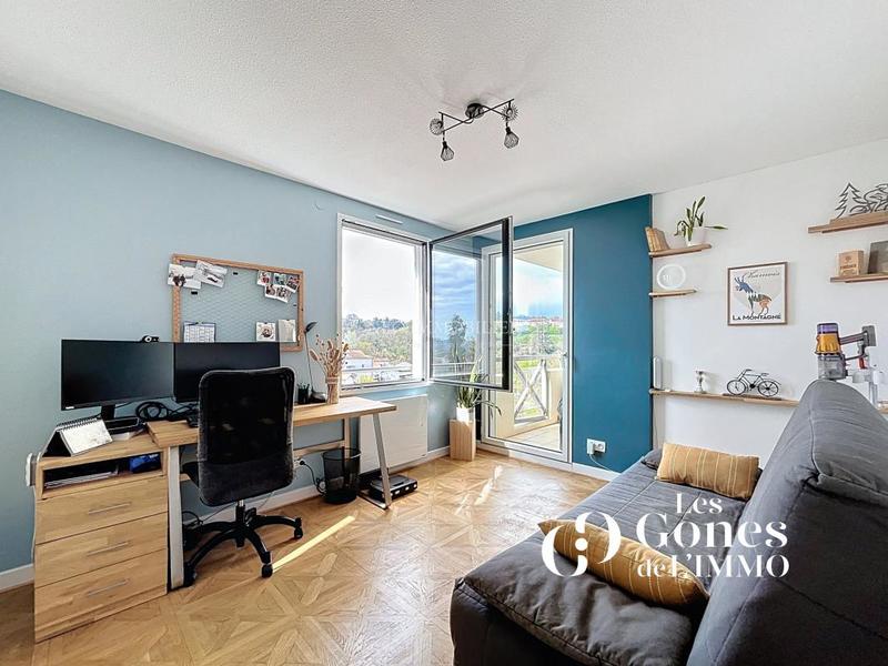 Appartement - 83 m² - 4 pièces