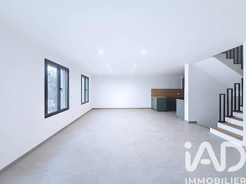 Maison - 112 m² - 6 pièces