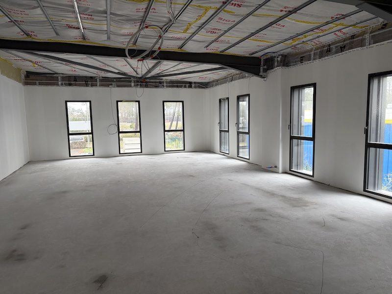 Local commercial - 600 m² - 4 pièces