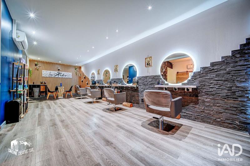 Local commercial - 101 m²