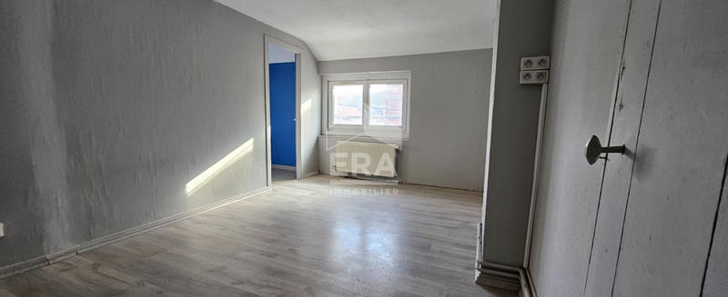 Maison - 80 m² - 5 pièces