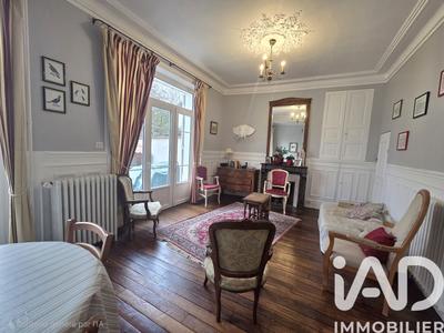 Maison - 161 m² - 6 pièces