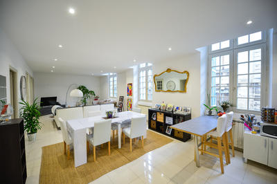 Appartement - 98 m² - 4 pièces