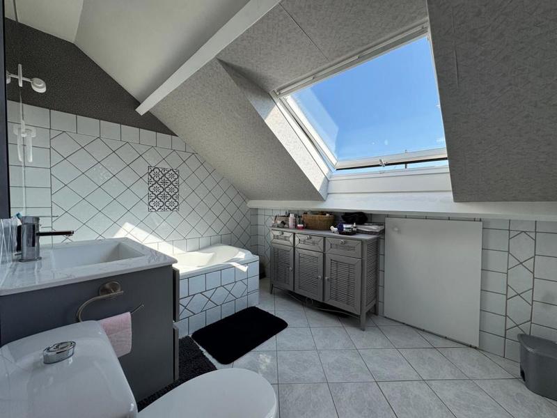 Maison - 139 m² - 7 pièces