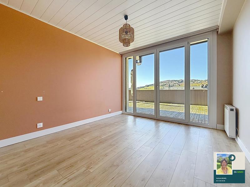 Appartement - 81 m² - 6 pièces