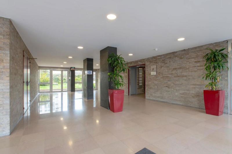 Bureau - 266 m² - 8 pièces