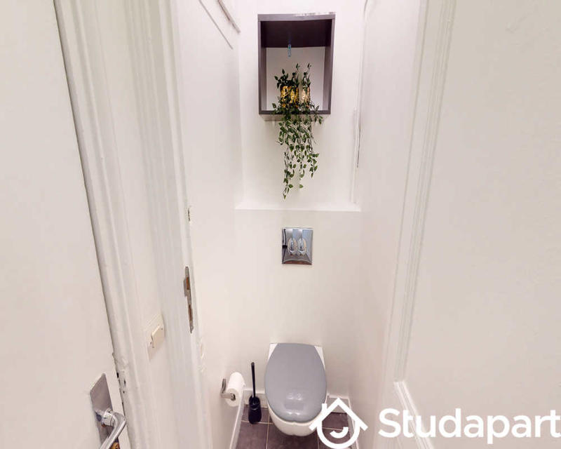 Chambre - 80 m² - 1 pièce