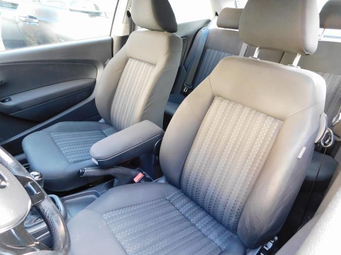 Volkswagen Polo 1.4 Tdi 75ch Bluemotion Technology Trendline 3p