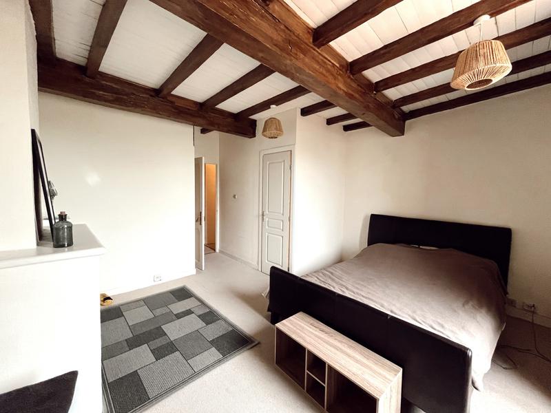 Maison traditionnelle - 194 m² - 7 pièces