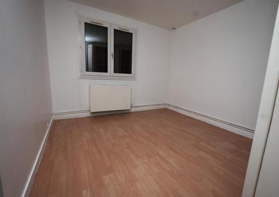 Maison - 97 m² - 6 pièces