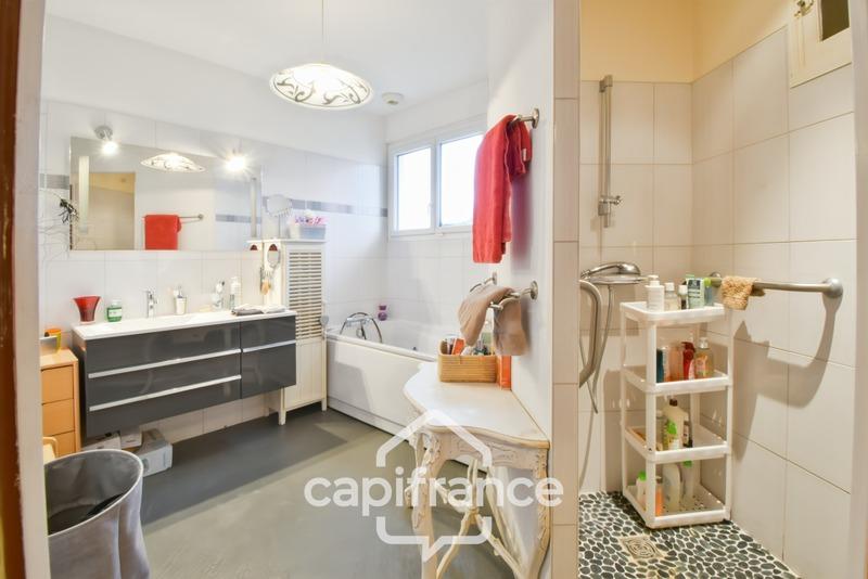 Maison - 161 m² - 5 pièces