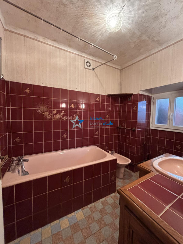 Maison - 193 m² - 8 pièces