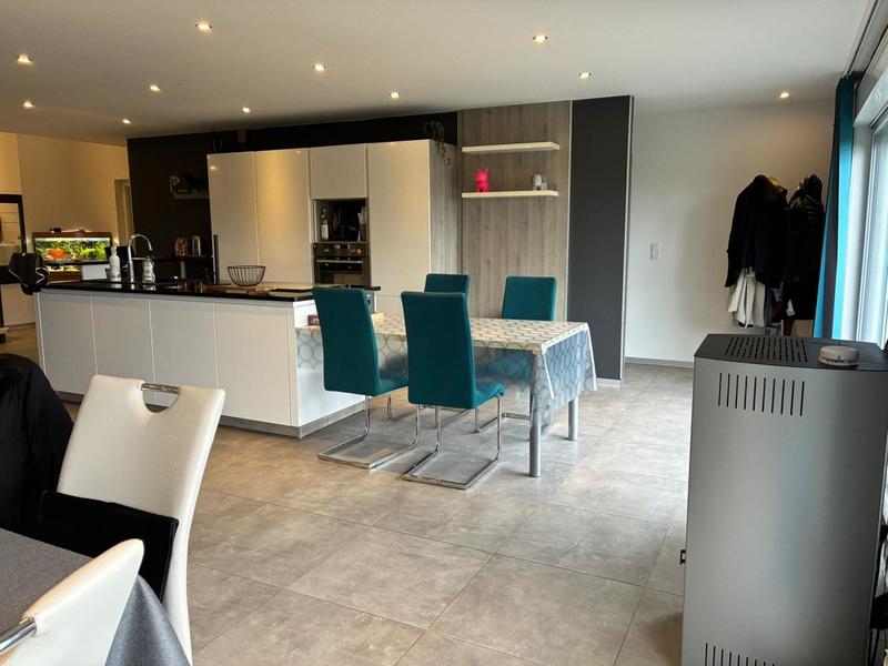 Maison - 197 m² - 7 pièces