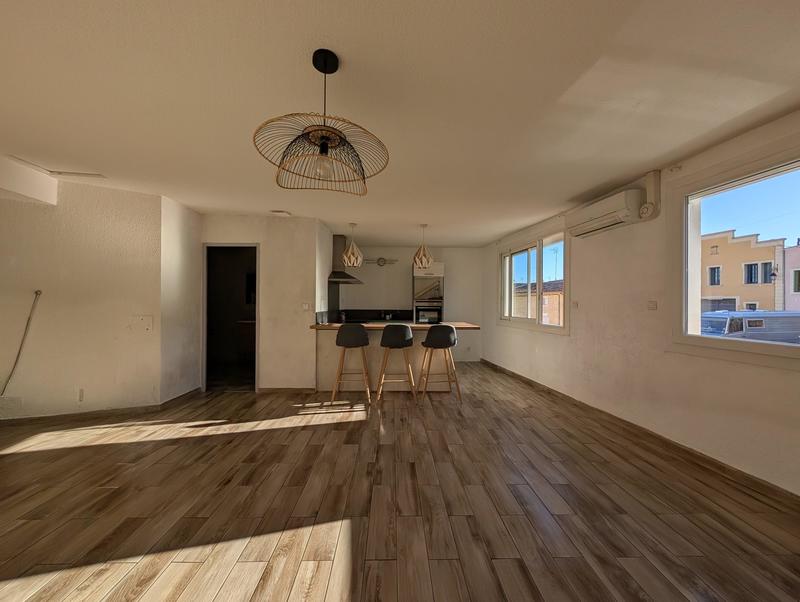 Appartement - 80 m² - 3 pièces