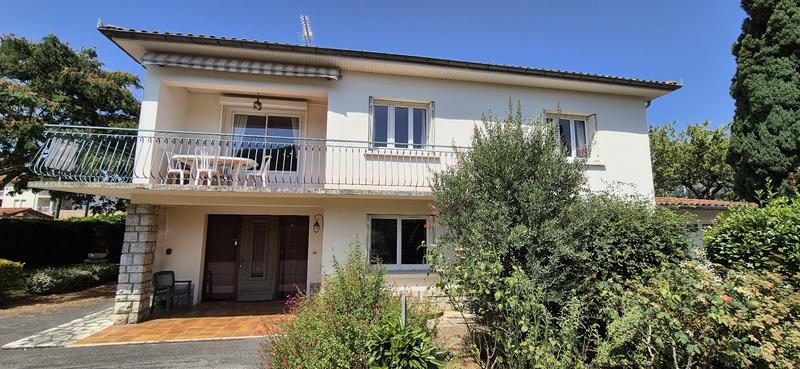 Maison - 178 m² - 6 pièces