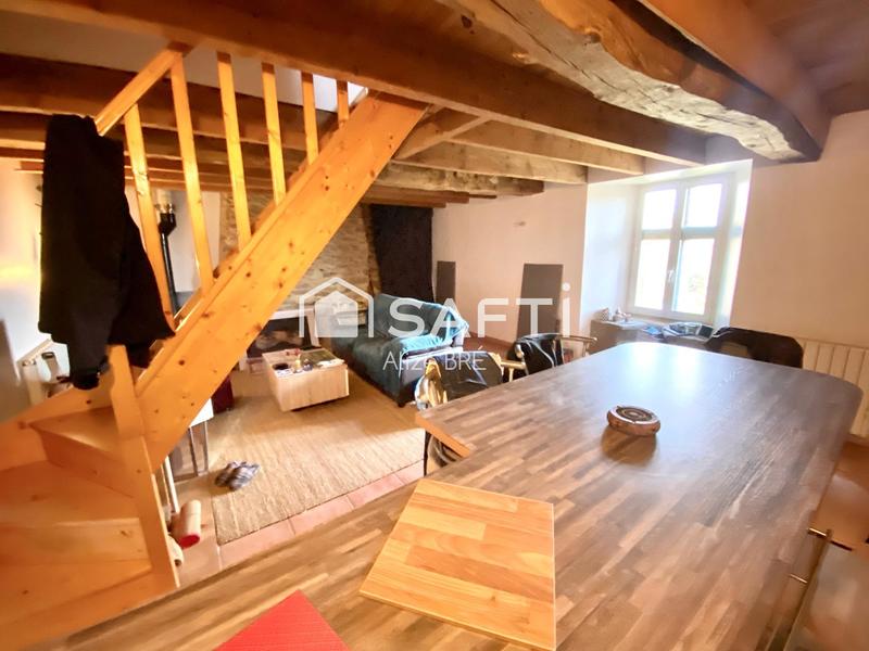 Propriété - 211 m² - 9 pièces