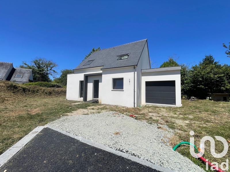 Maison - 95 m² - 5 pièces