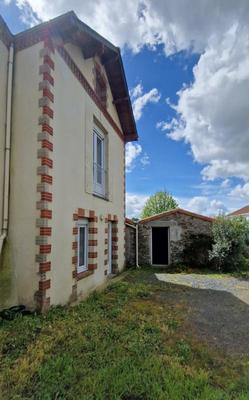 Maison de village - 75 m² - 4 pièces